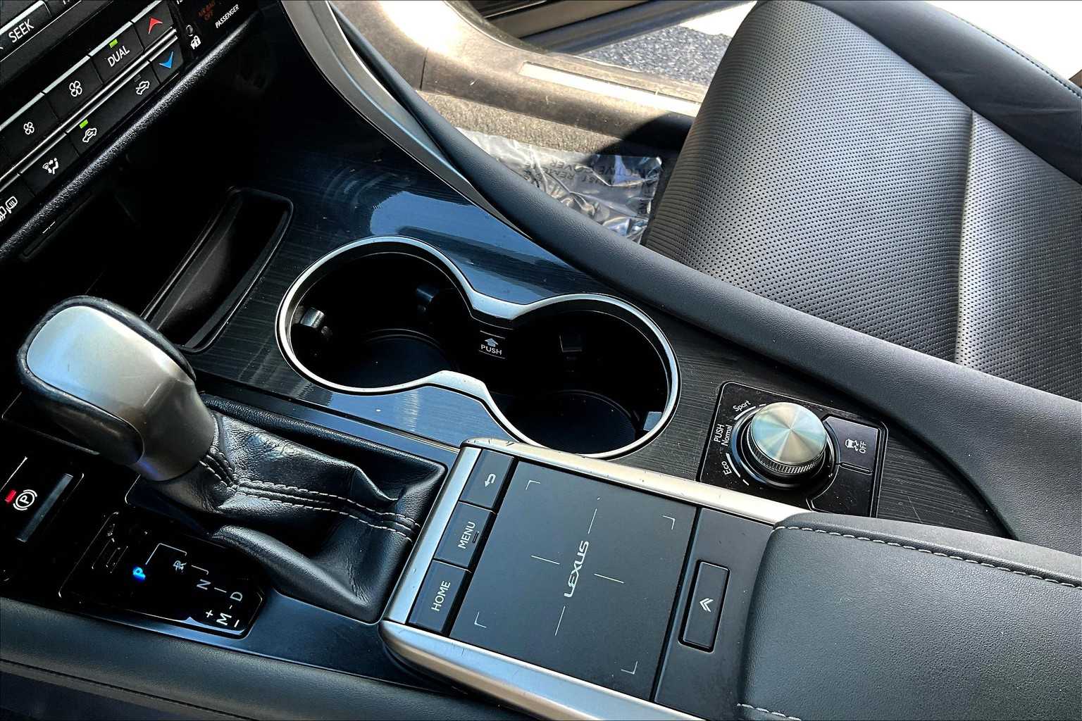 2021 Lexus RX 350 photo 13