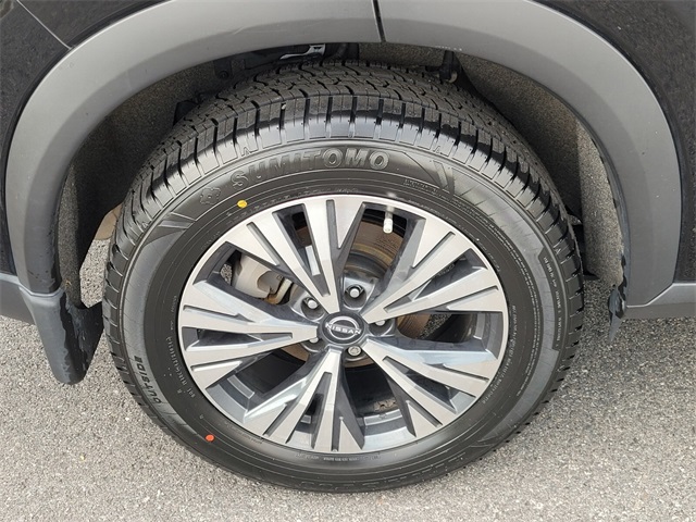 2023 Nissan Rogue SV photo 15