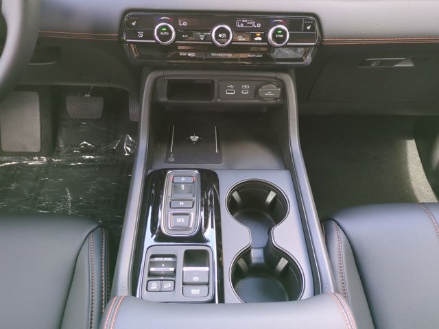 2025 Honda Pilot TrailSport photo 16