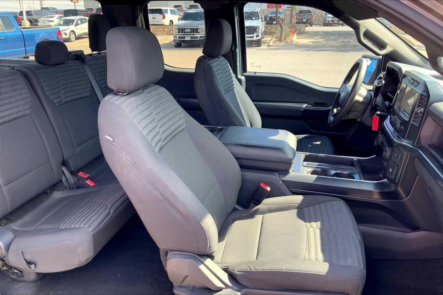 2023 Ford F-150 XL photo 8