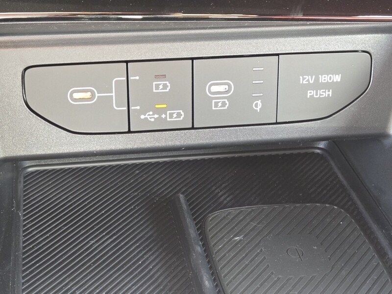 2025 Kia K5 GT-Line photo 13