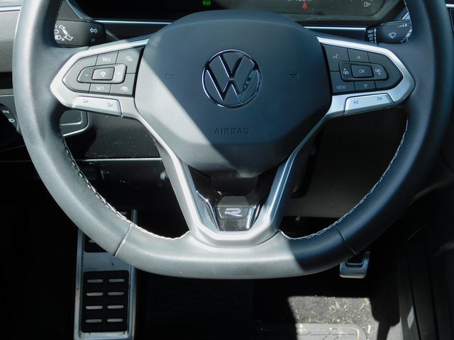 2023 Volkswagen Tiguan SE R-Line Black photo 12