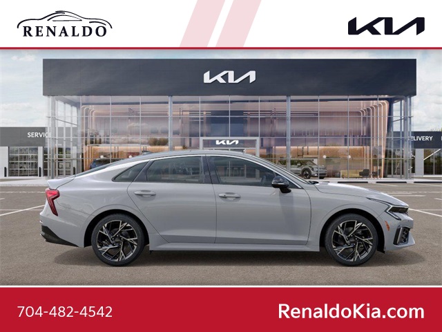 2025 Kia K5 GT-Line photo 4