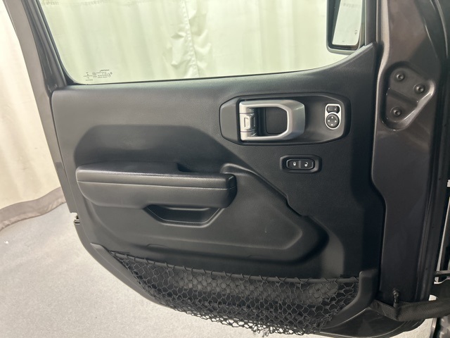 2020 Jeep Wrangler Sport S photo 17