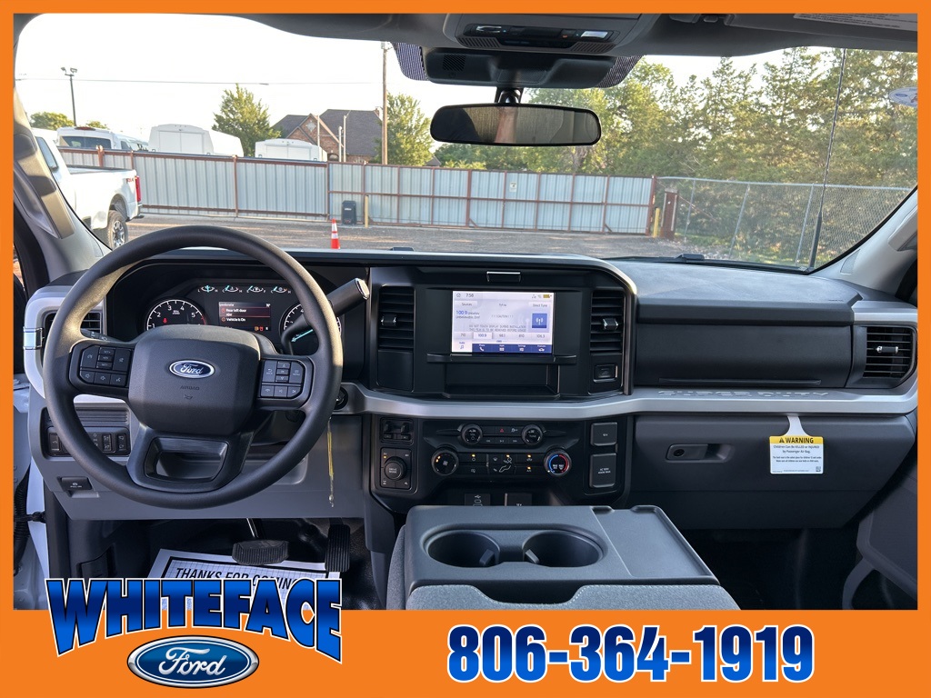 2025 Ford F-350 XLT photo 10
