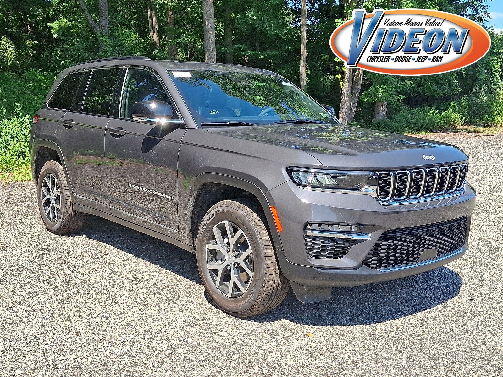 2025 Jeep Grand Cherokee Limited's photo