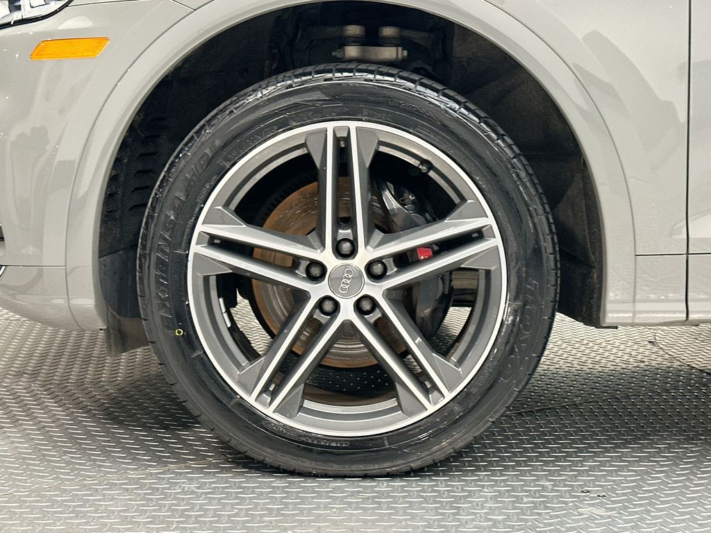 2020 Audi SQ5 Premium Plus photo 5