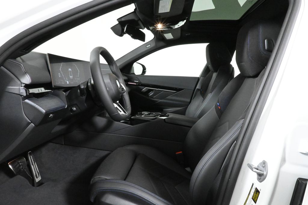 2026 Bmw 530i 530i xDrive photo 3