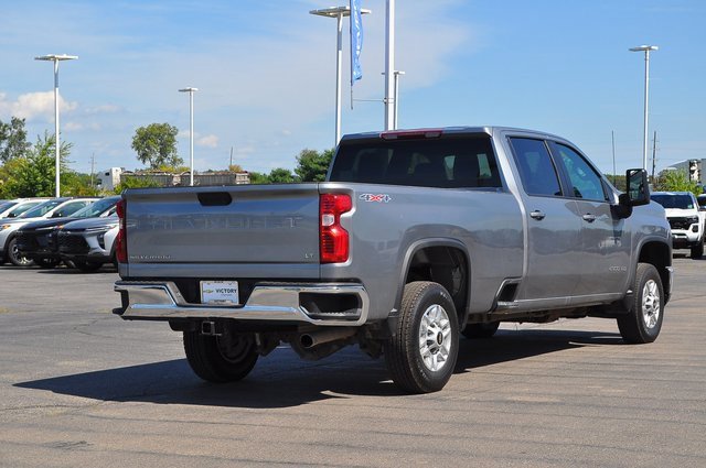 2024 Chevrolet Silverado 2500HD LT photo 3
