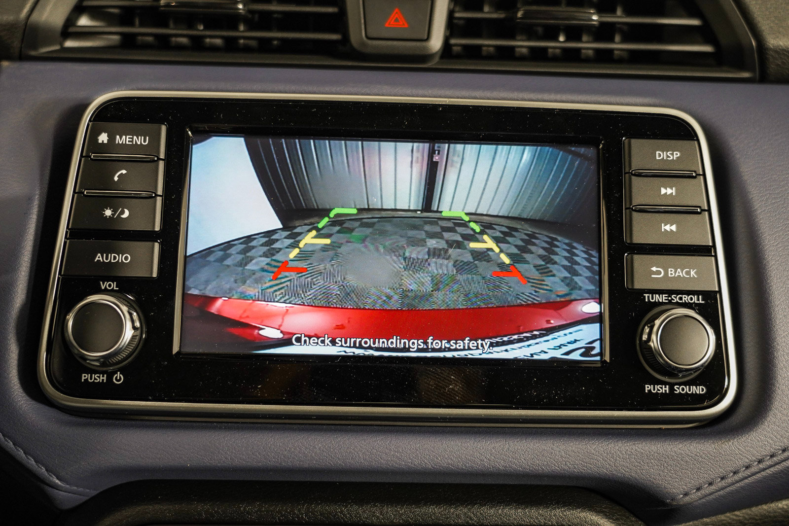 2025 Nissan Versa SV photo 22