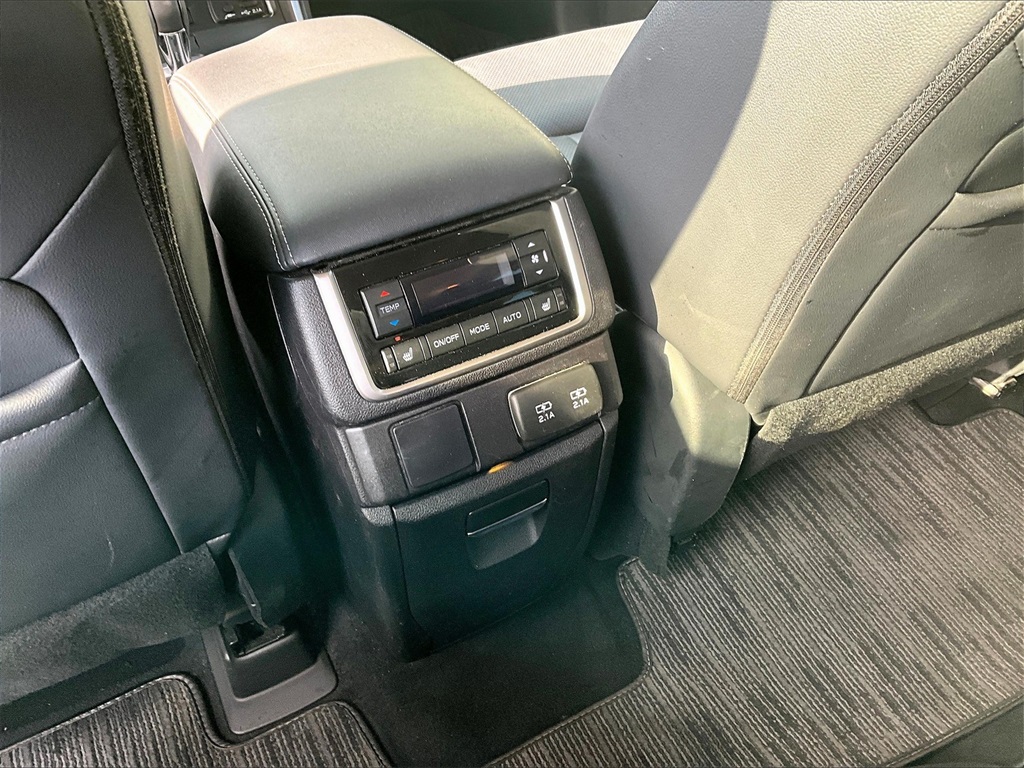 2022 Subaru Ascent Limited photo 27