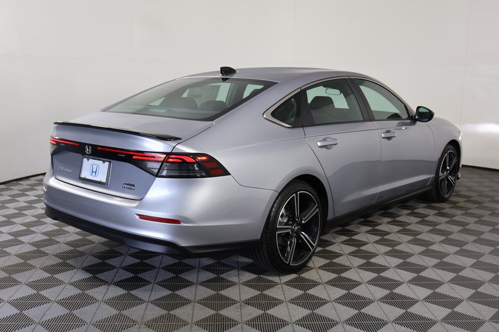 2026 Honda Civic Sport photo 2