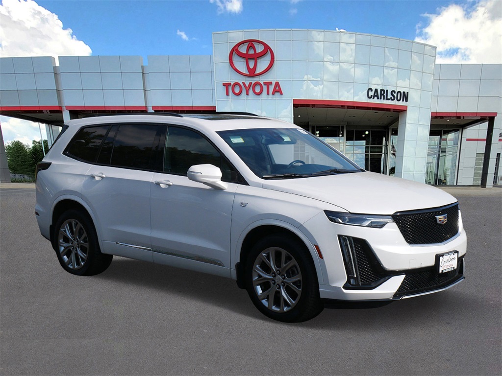 Used 2020 Cadillac XT6 Sport with VIN 1GYKPGRS5LZ107119 for sale in Minneapolis, Minnesota