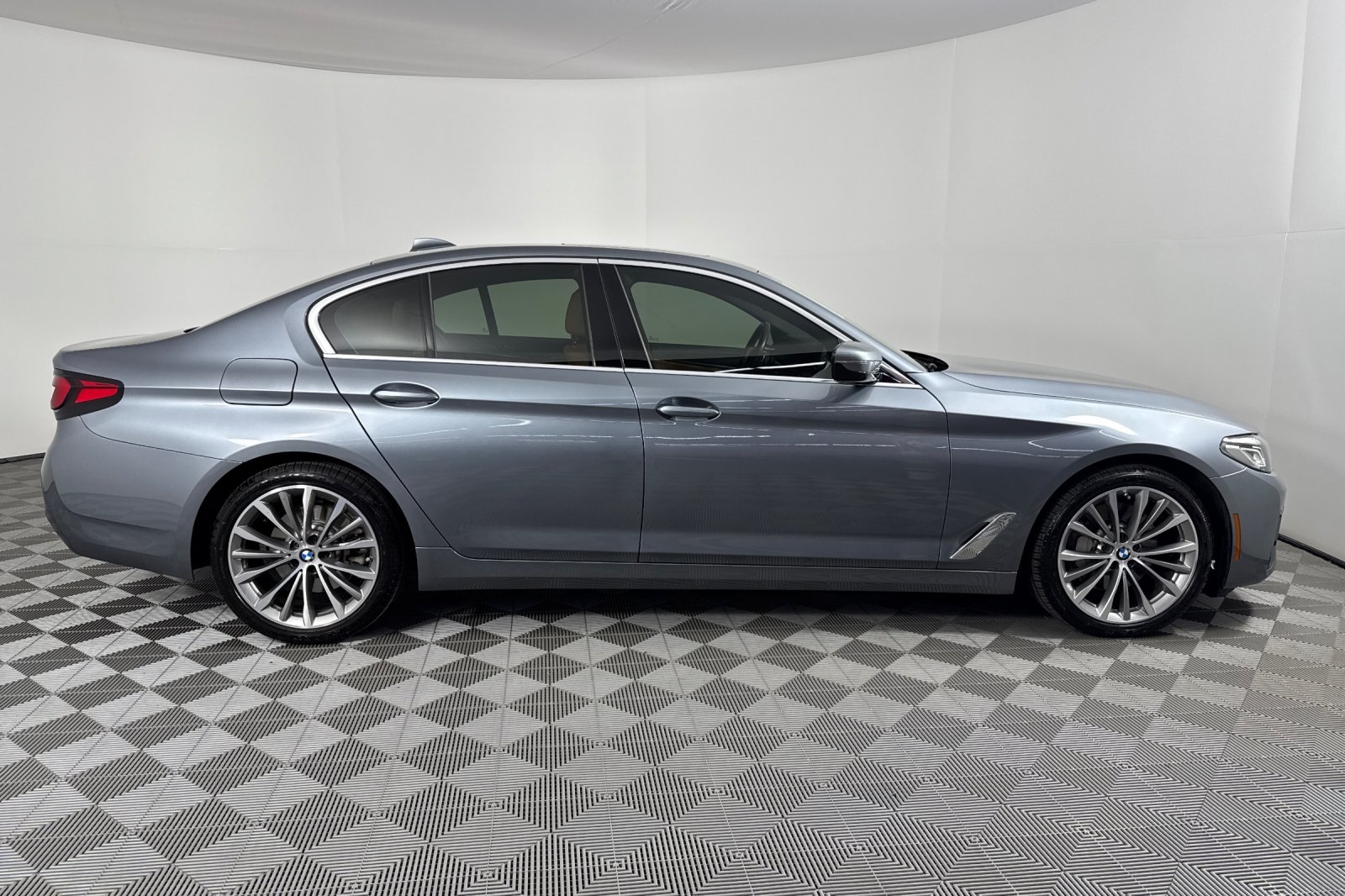 2022 Bmw 530i xDrive photo 3
