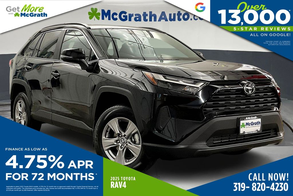 2025 Toyota RAV4 XLE's photo