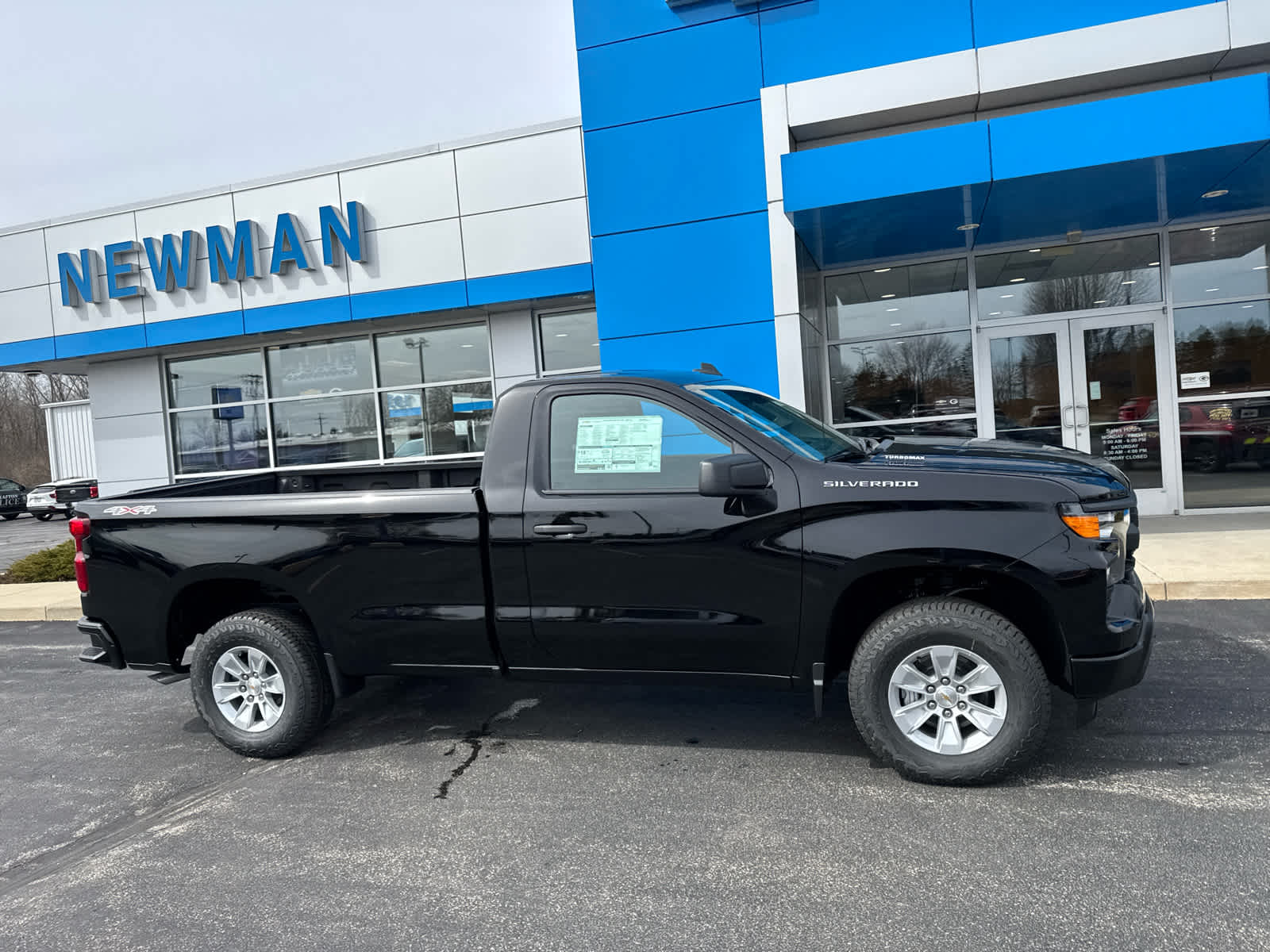 2025 Chevrolet Silverado 1500 photo 2