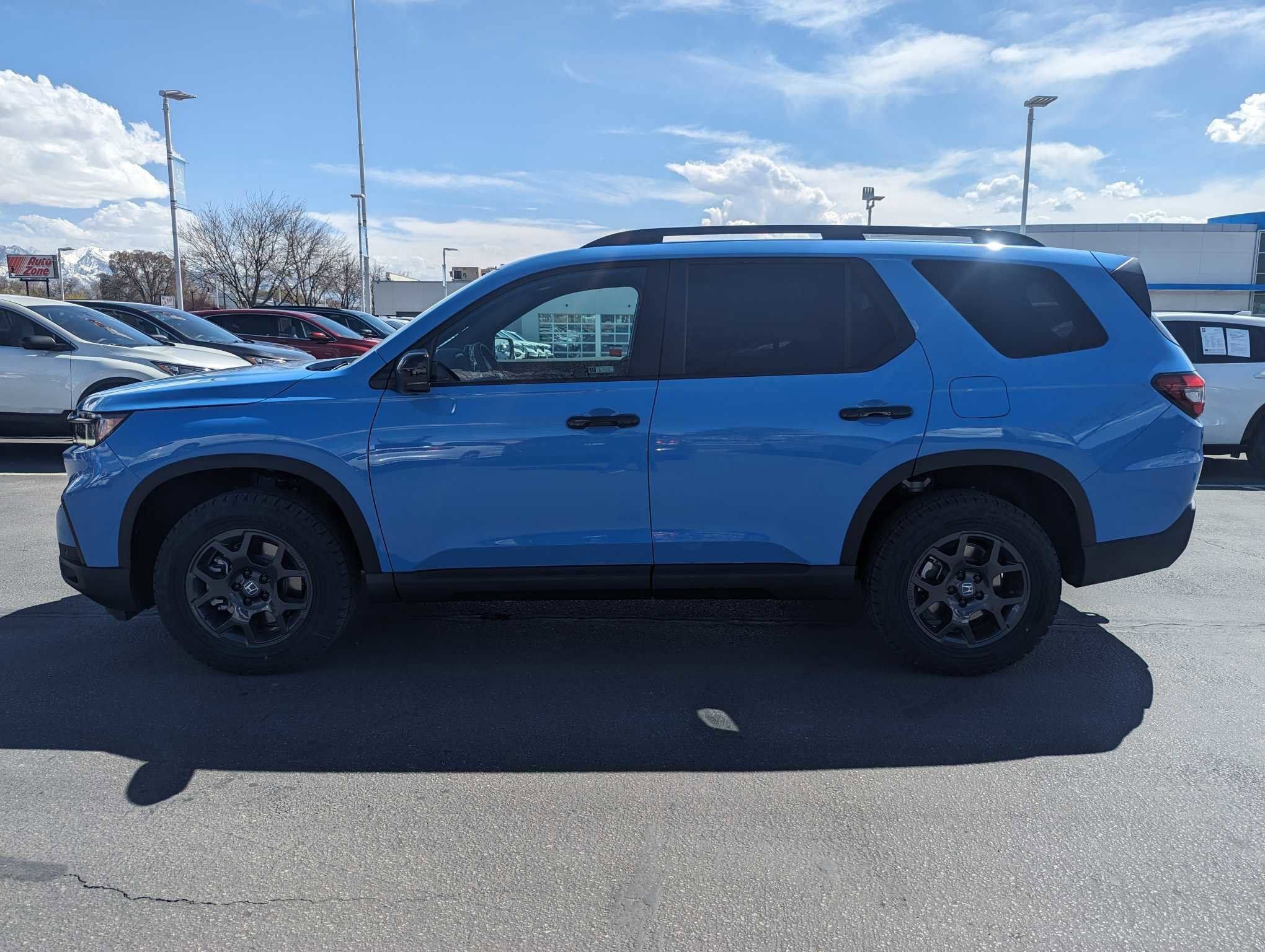 2025 Honda Pilot TrailSport photo 5