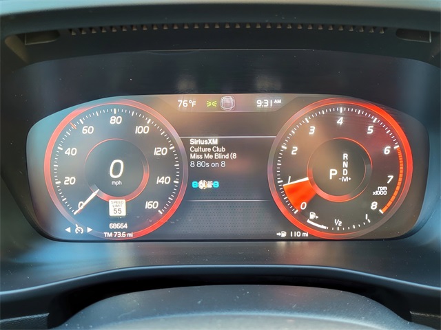 2021 Volvo XC40 Momentum photo 14