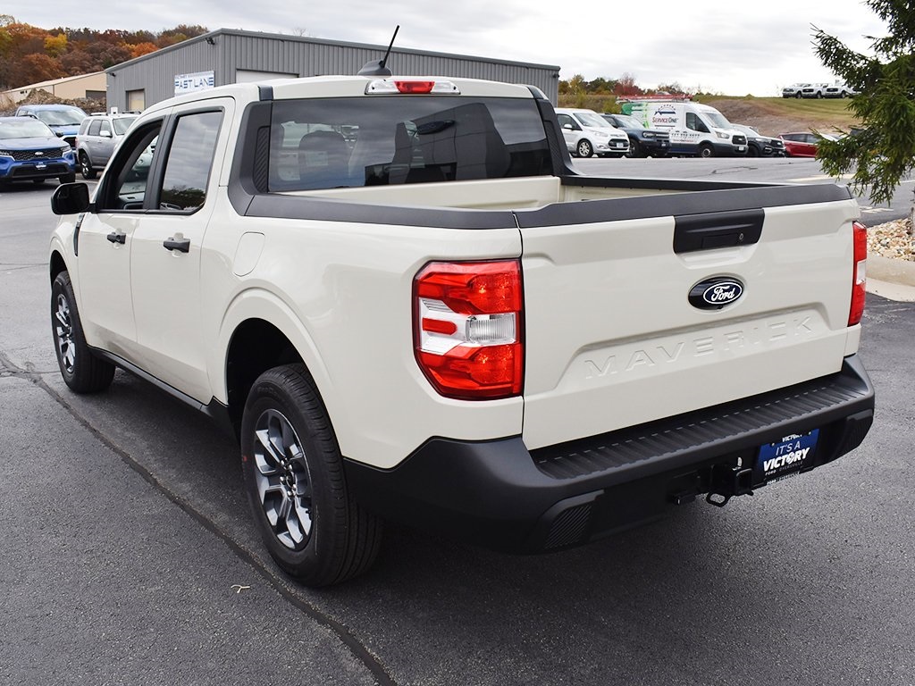 2025 Ford Maverick XLT photo 3