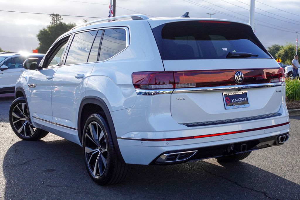 2026 Volkswagen Atlas SEL Premium R-Line photo 11