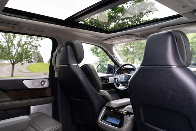 2023 Lincoln Navigator Black Label photo 32