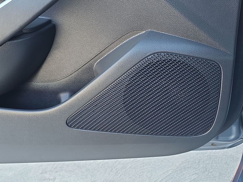 2025 Toyota Corolla SE photo 25