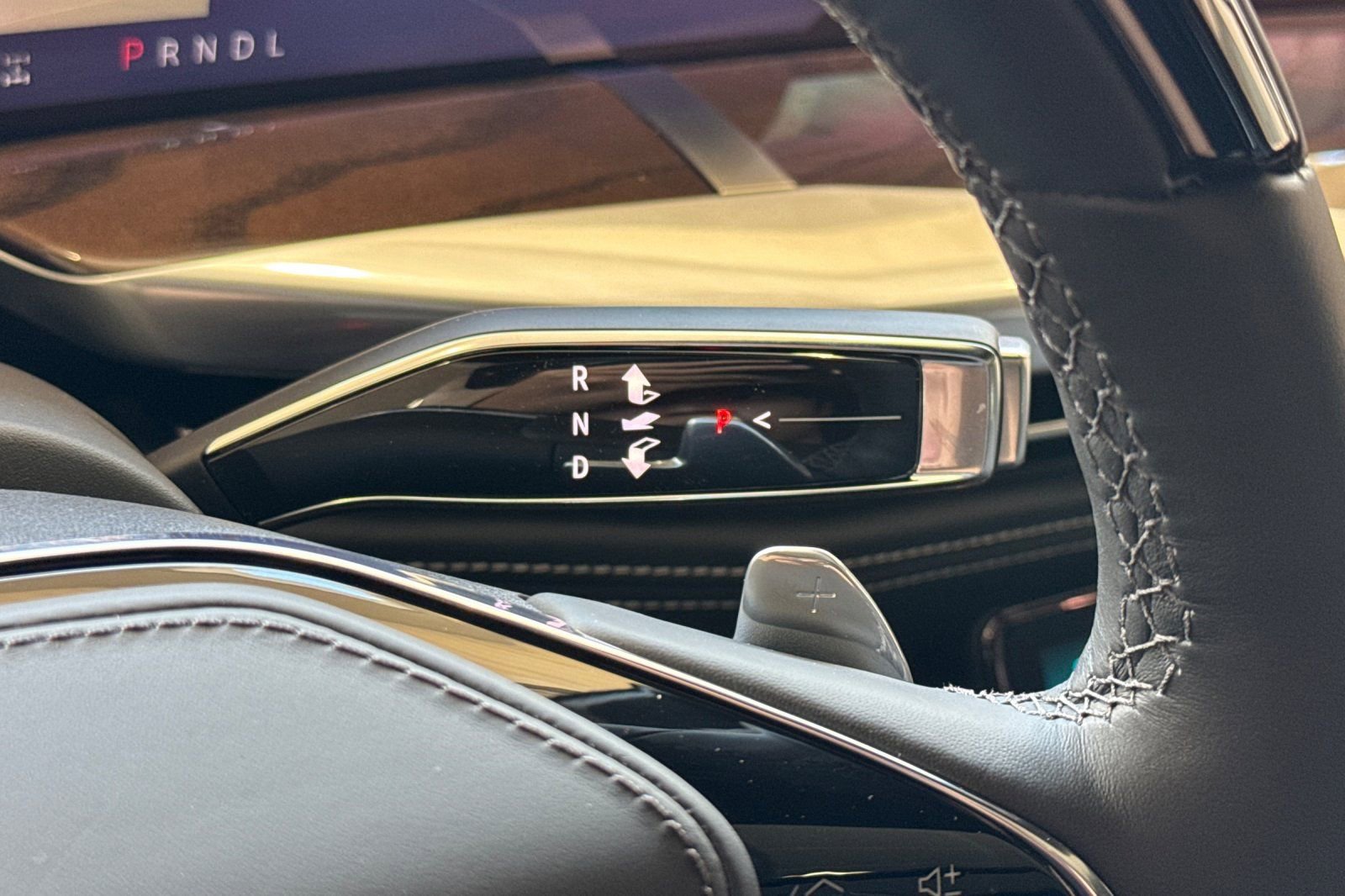 2025 Cadillac Escalade ESV Sport Platinum photo 19