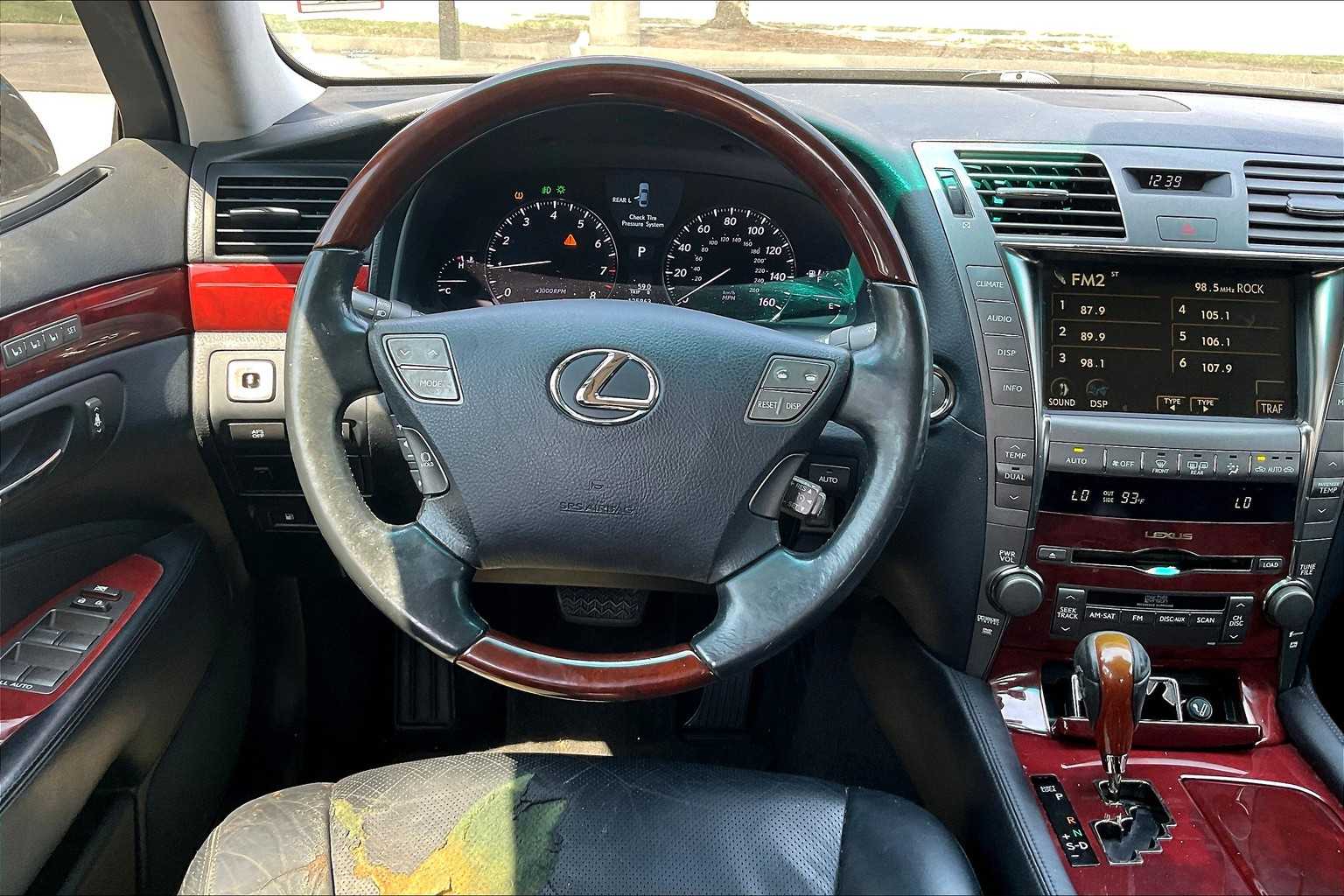 2009 Lexus LS 460 photo 5