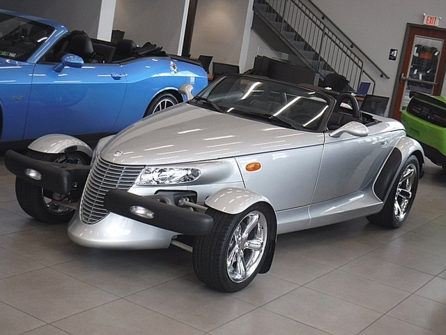2000 Plymouth Prowler Base photo 2