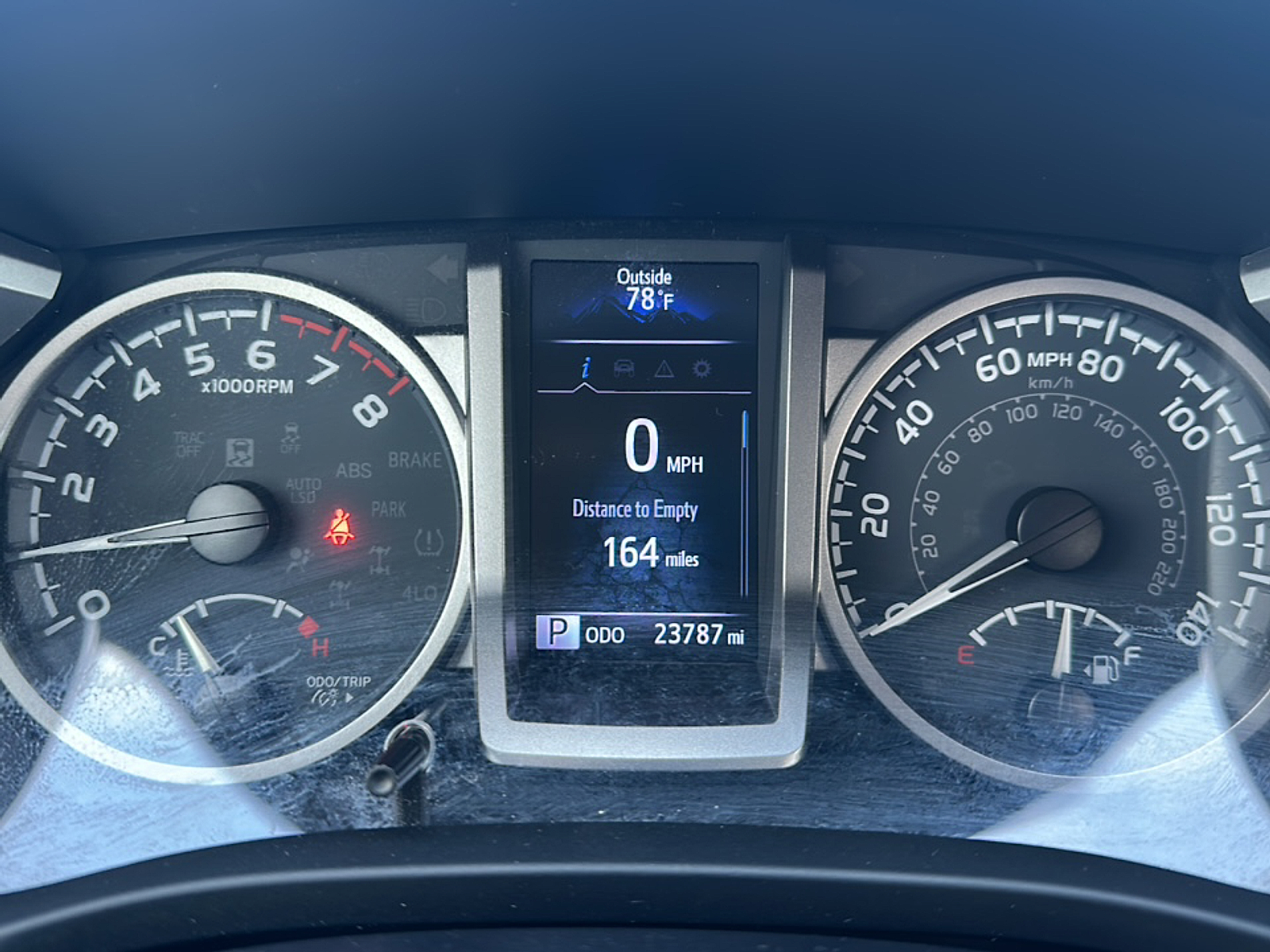 2022 Toyota Tacoma SR5 photo 12