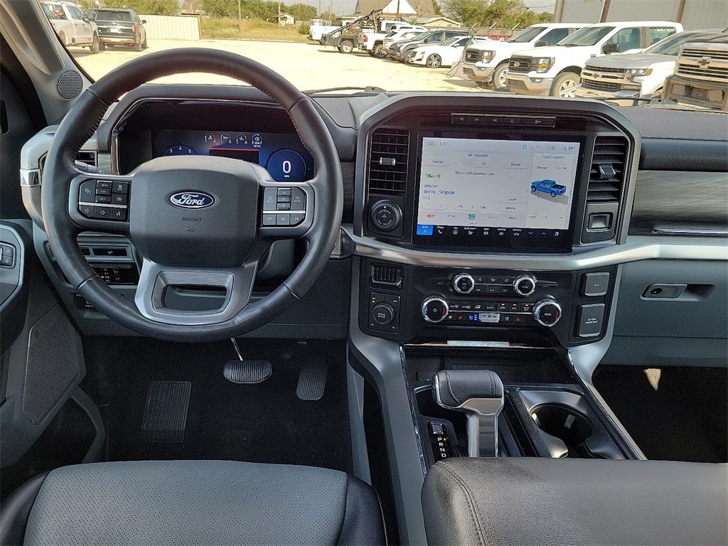 2024 Ford F-150 Lariat photo 16