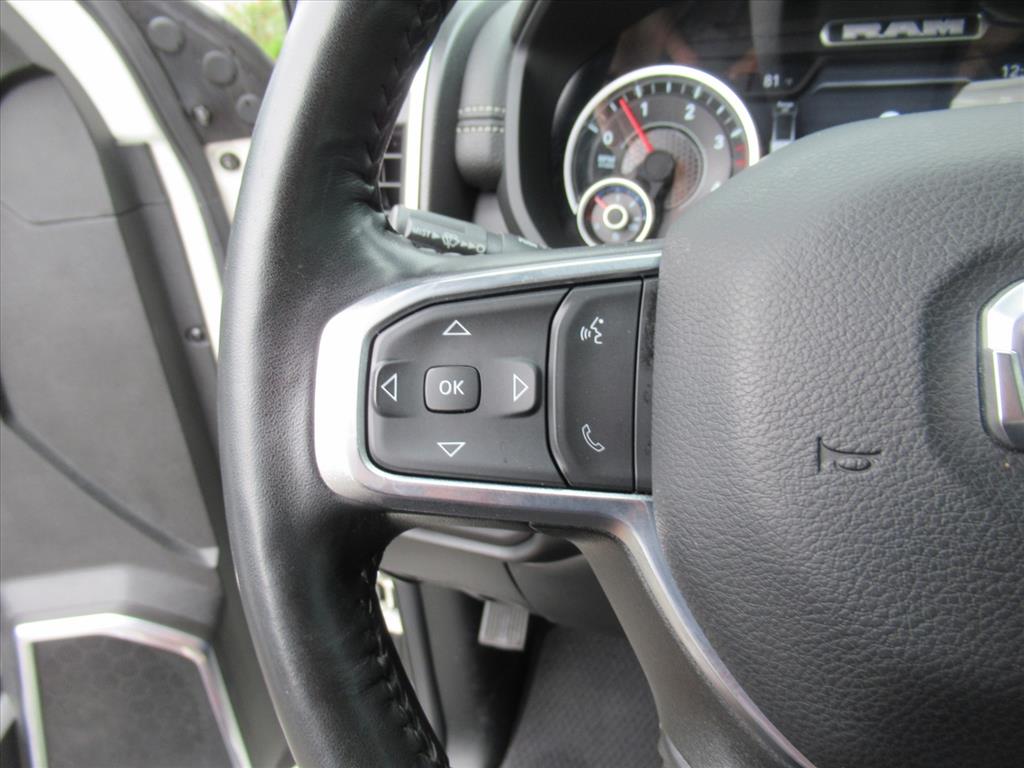 2024 Ram 2500 Laramie photo 17