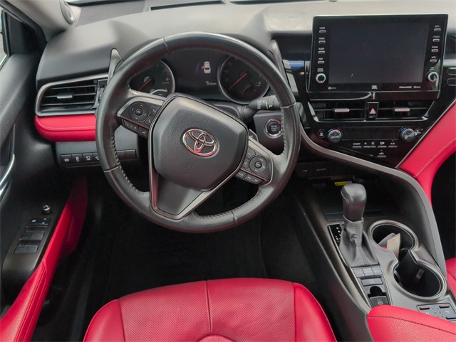 2022 Toyota Camry XSE photo 9
