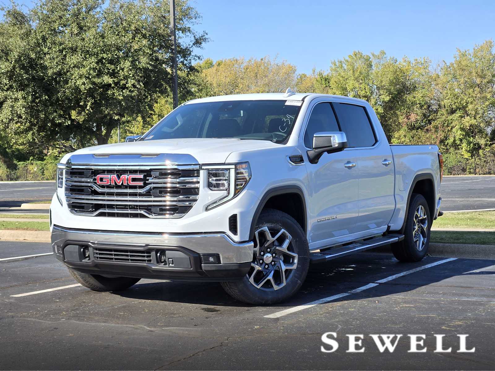 2026 GMC Sierra SLT's photo