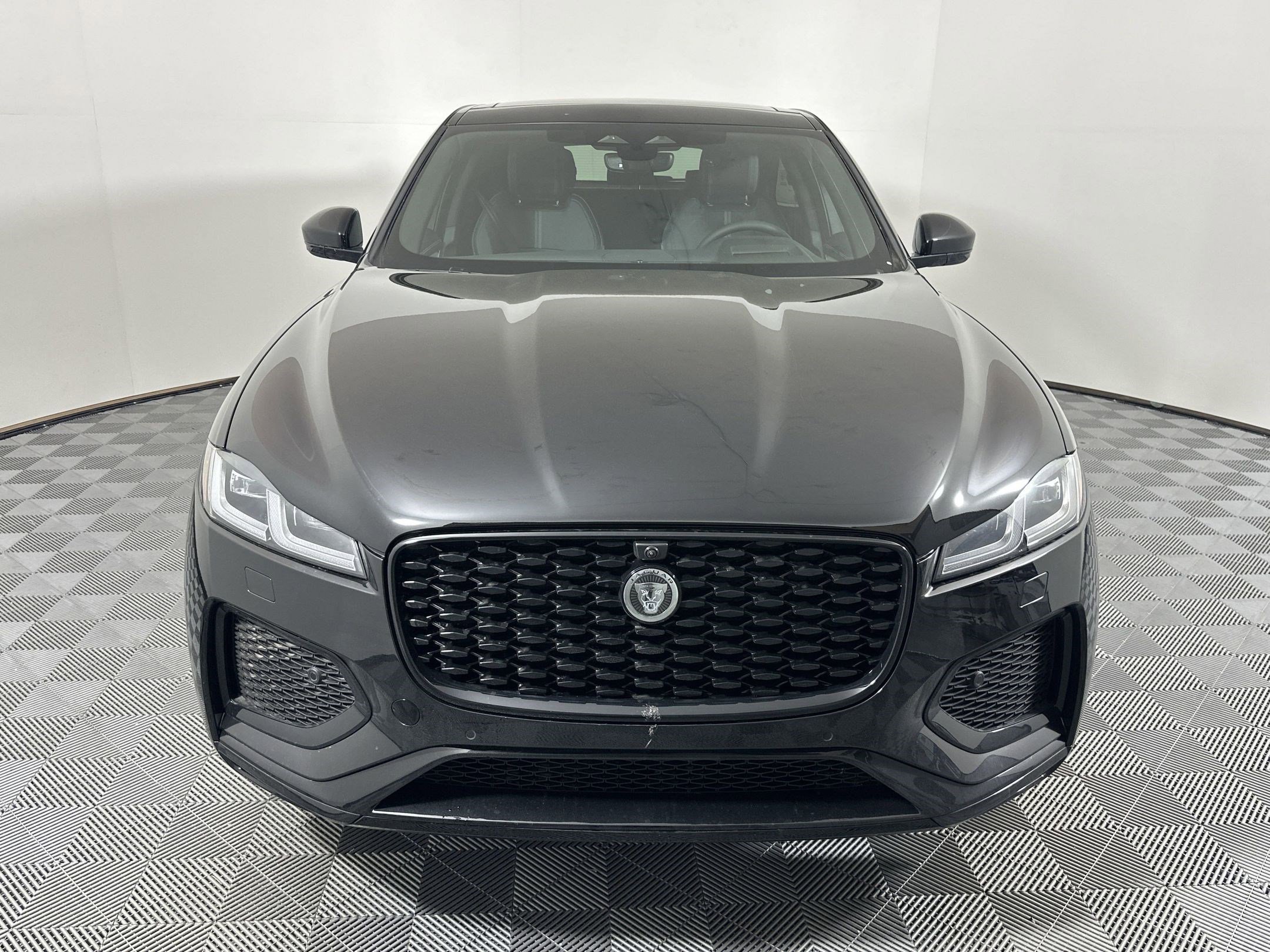 2026 Jaguar F-PACE P250 R-Dynamic S photo 4