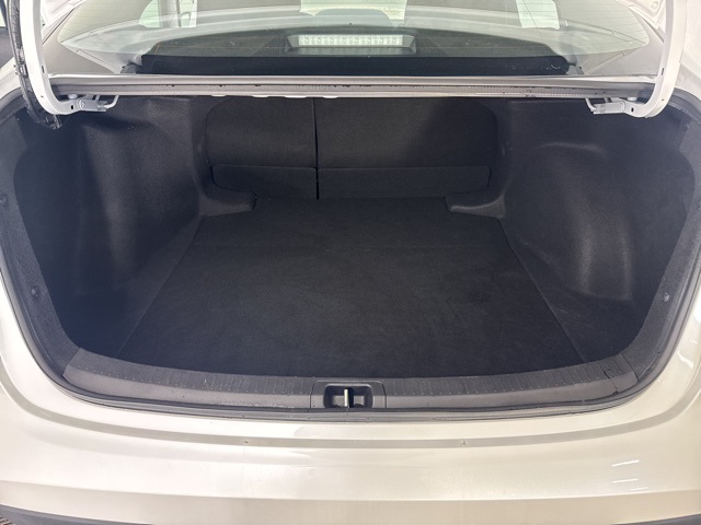 2025 Toyota Corolla LE photo 15