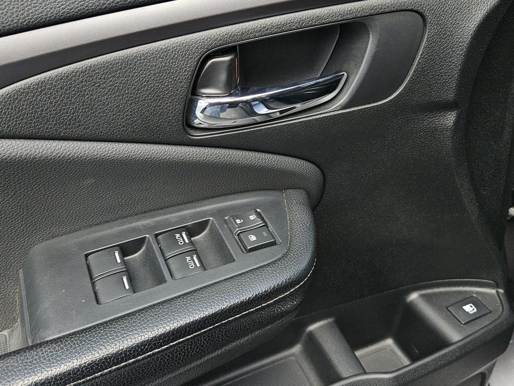 2017 Honda Ridgeline RTL photo 20