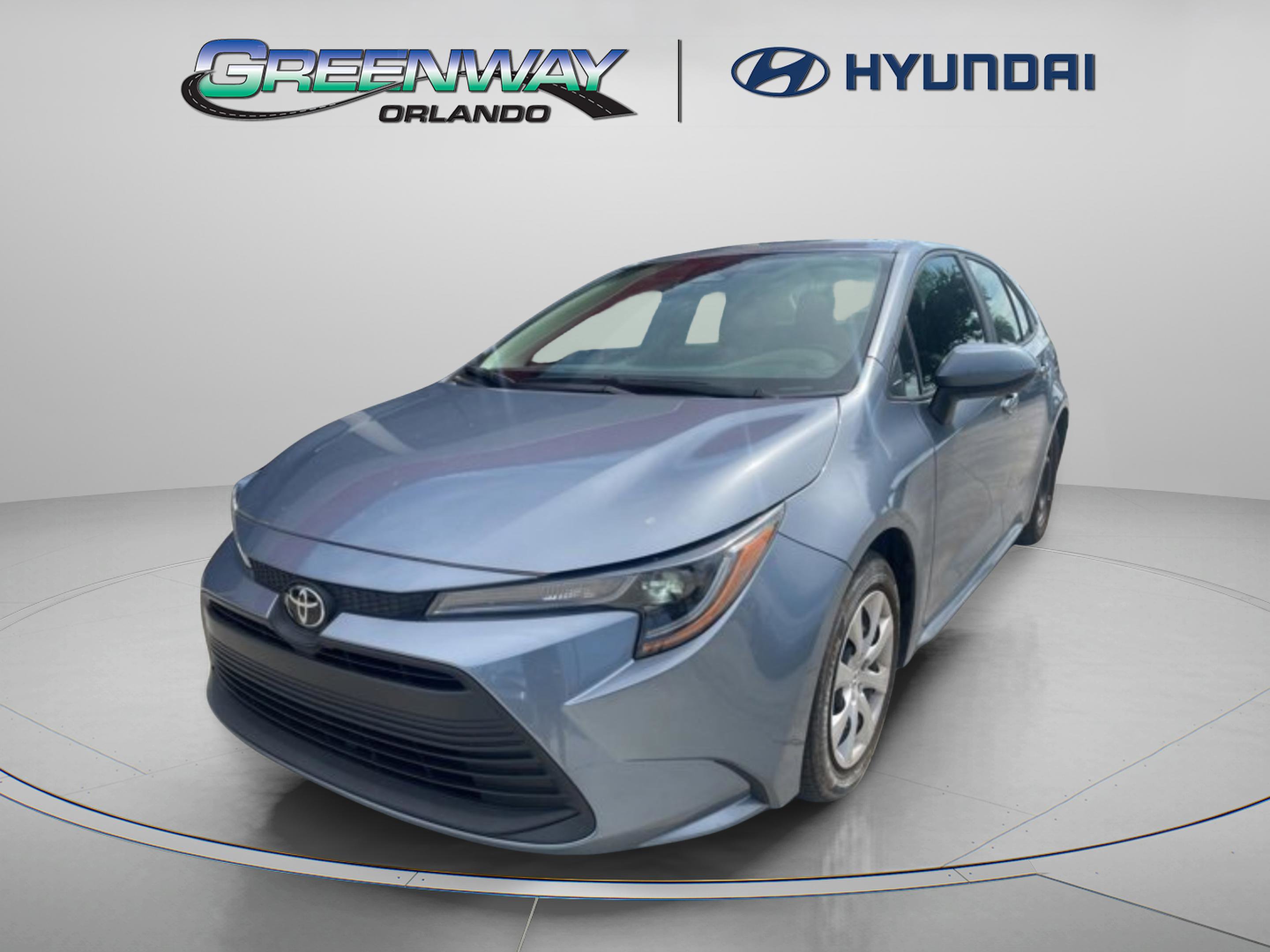2024 Toyota Corolla LE photo 3