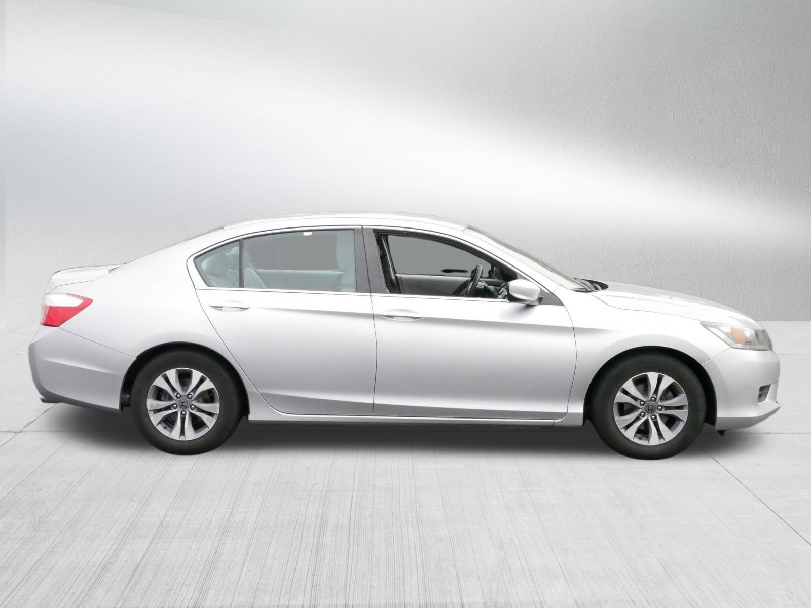2015 Honda Accord LX photo 8