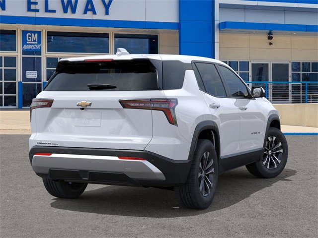 2026 Chevrolet Equinox LT photo 2