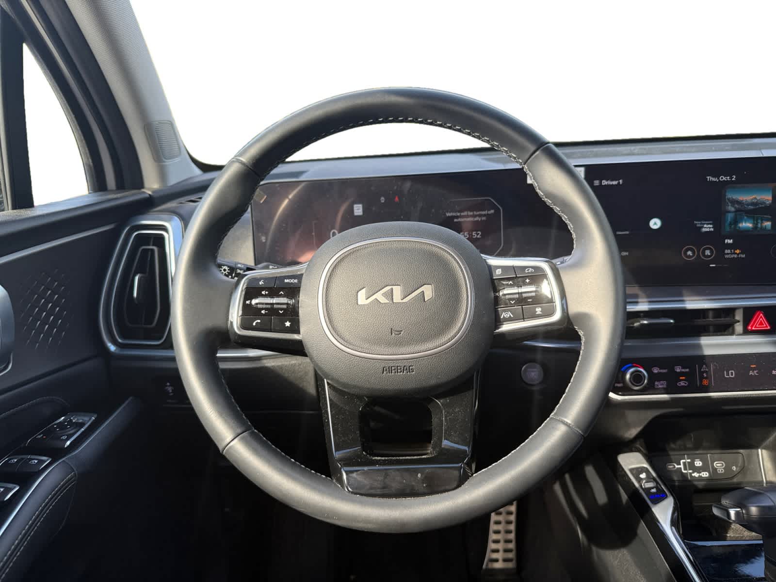 2025 Kia Sorento SX photo 8