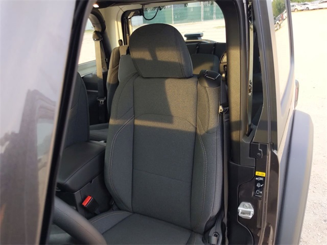 2025 Jeep Wrangler Sport photo 14