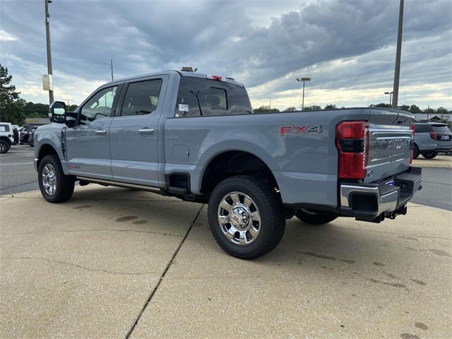 2025 Ford F-250 photo 4