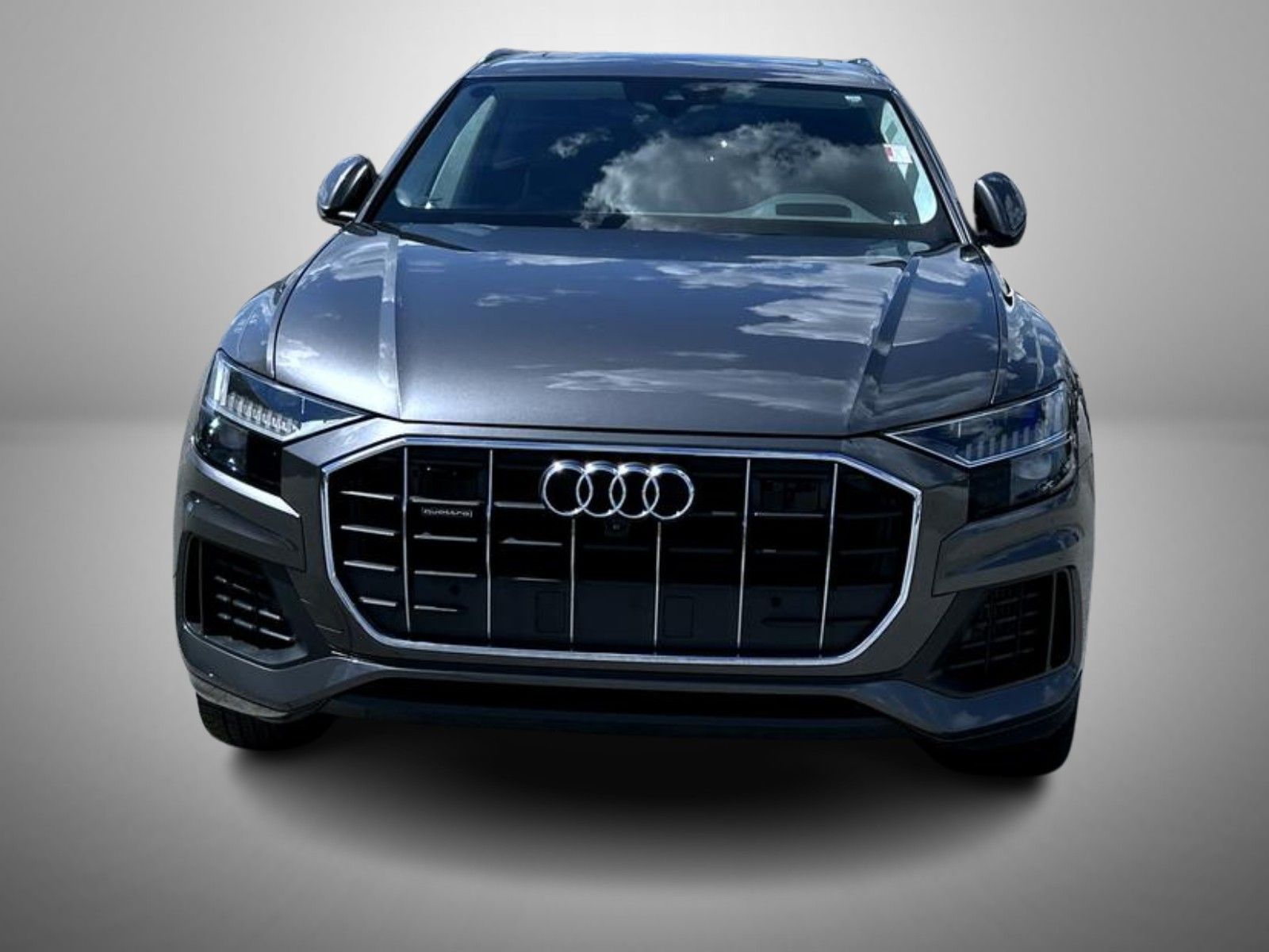 2019 Audi Q8 Prestige photo 2