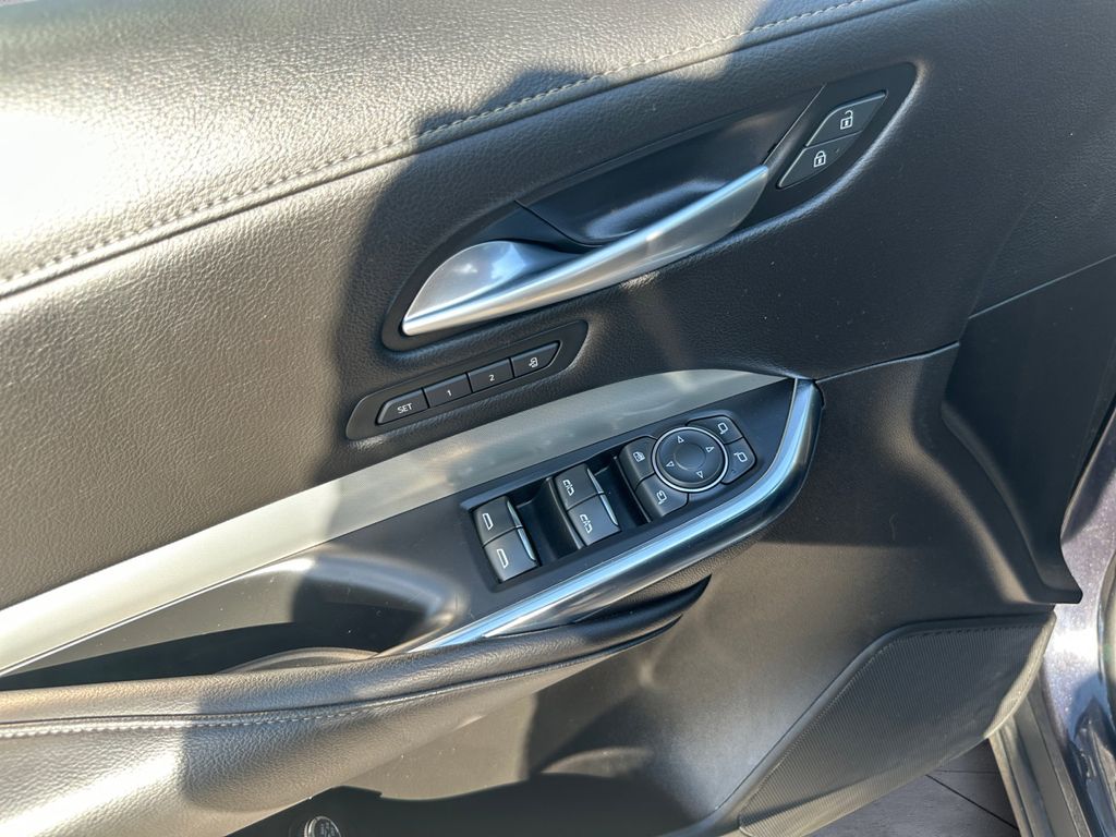 2023 Cadillac XT4 Premium Luxury photo 11