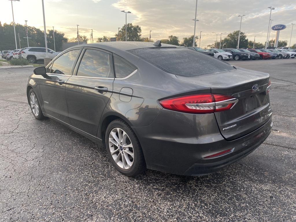 2019 Ford Fusion Hybrid SE photo 4