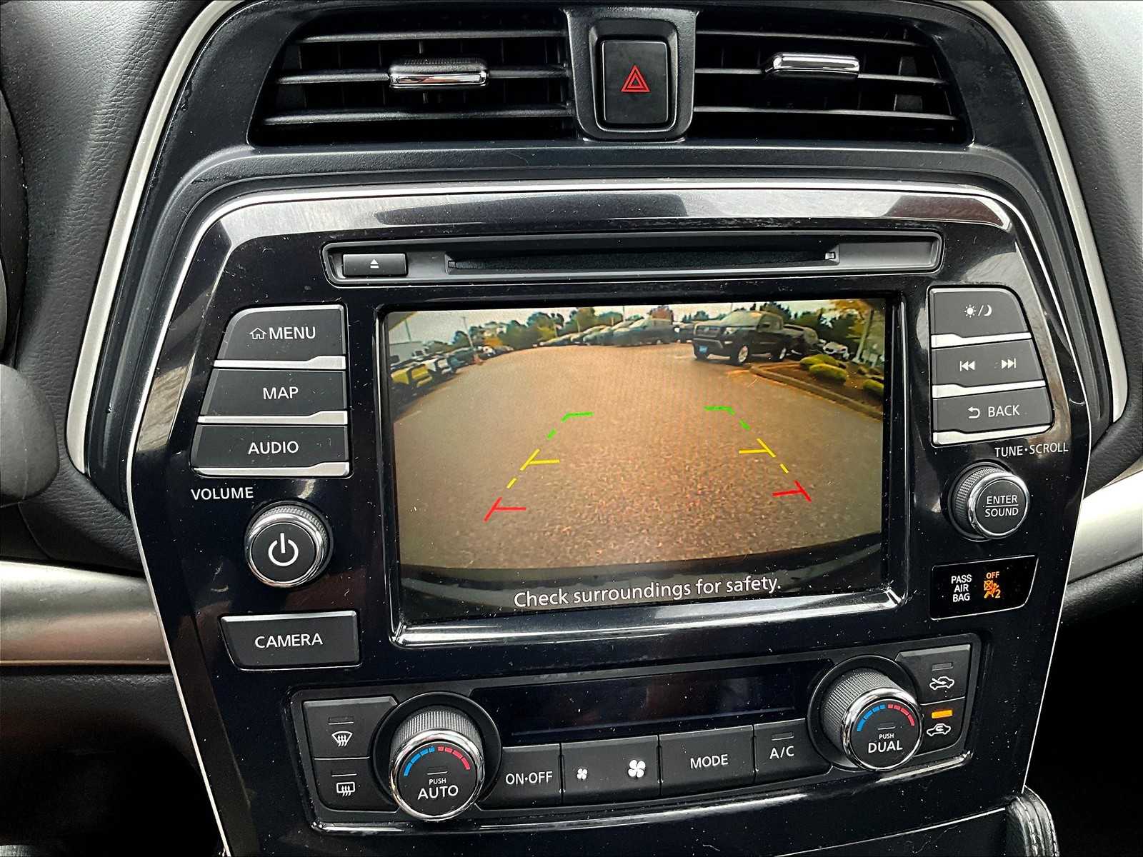 2023 Nissan Maxima SV photo 19
