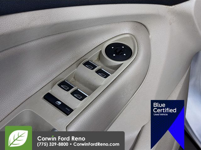 2019 Ford Escape Titanium photo 14