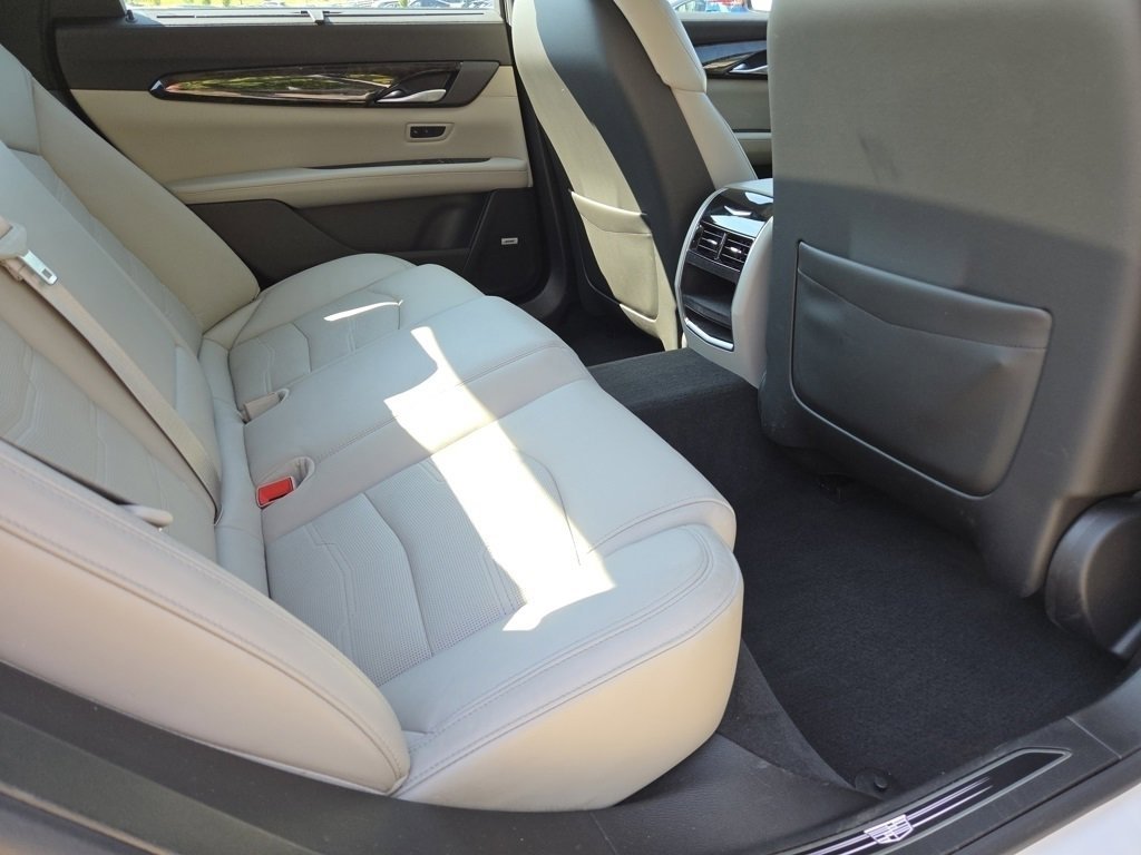 2018 Cadillac CT6 Luxury photo 5