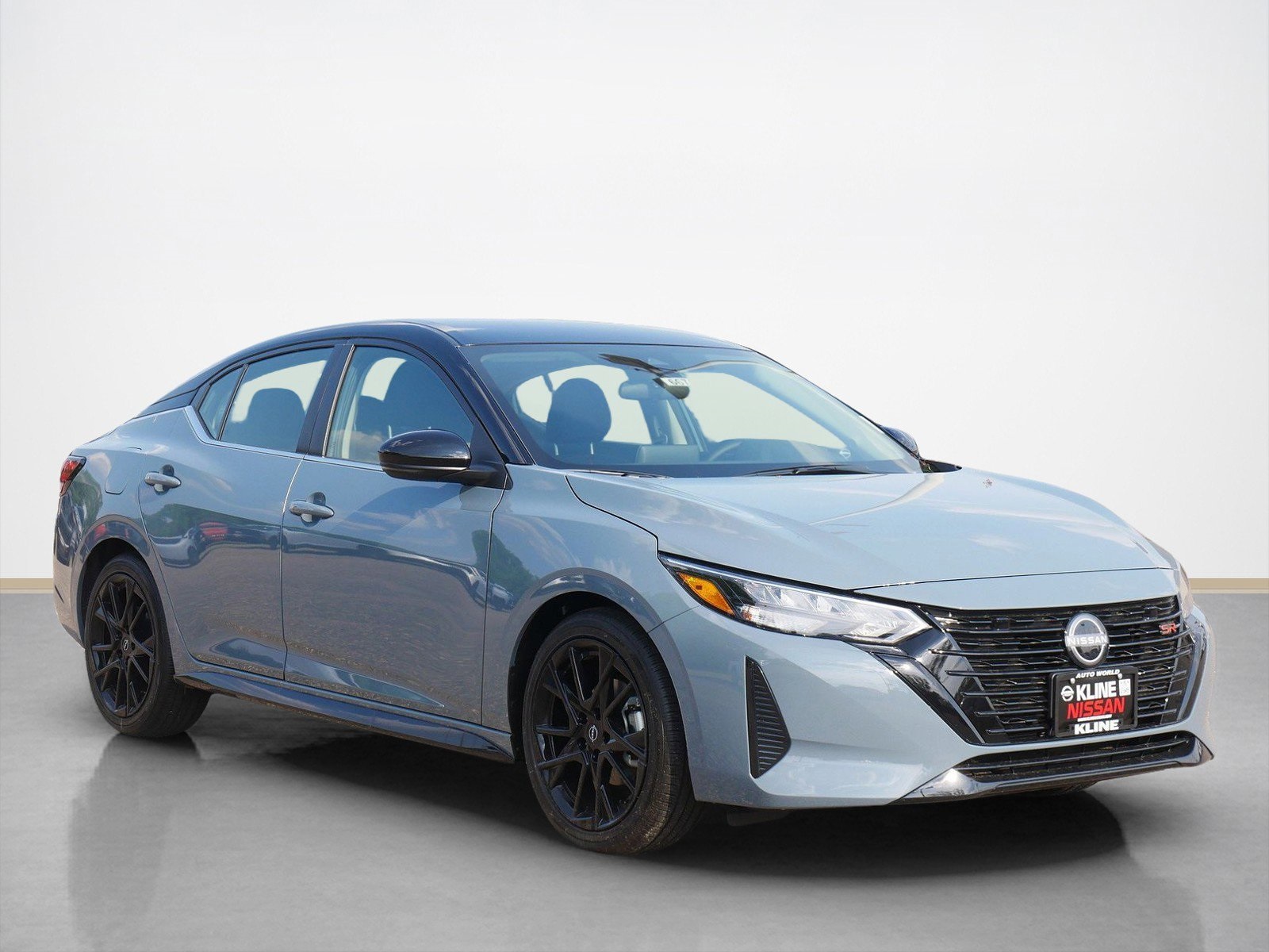 2025 Nissan Sentra SR's photo